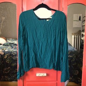 ❤️ Cloth & Stone Bell Sleeve Peplum Top